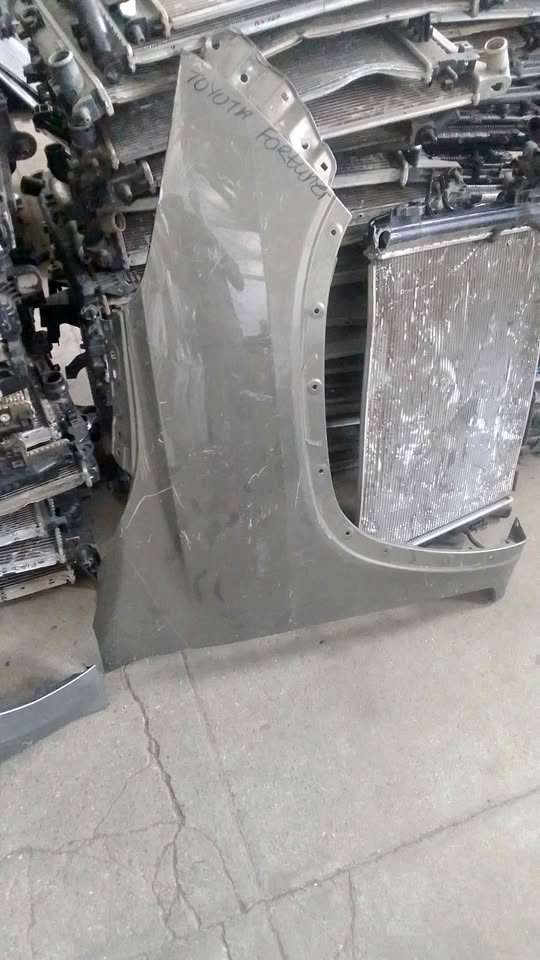 Toyota fortuner fender - Private Seller Toyota fortuner fender - Private Seller