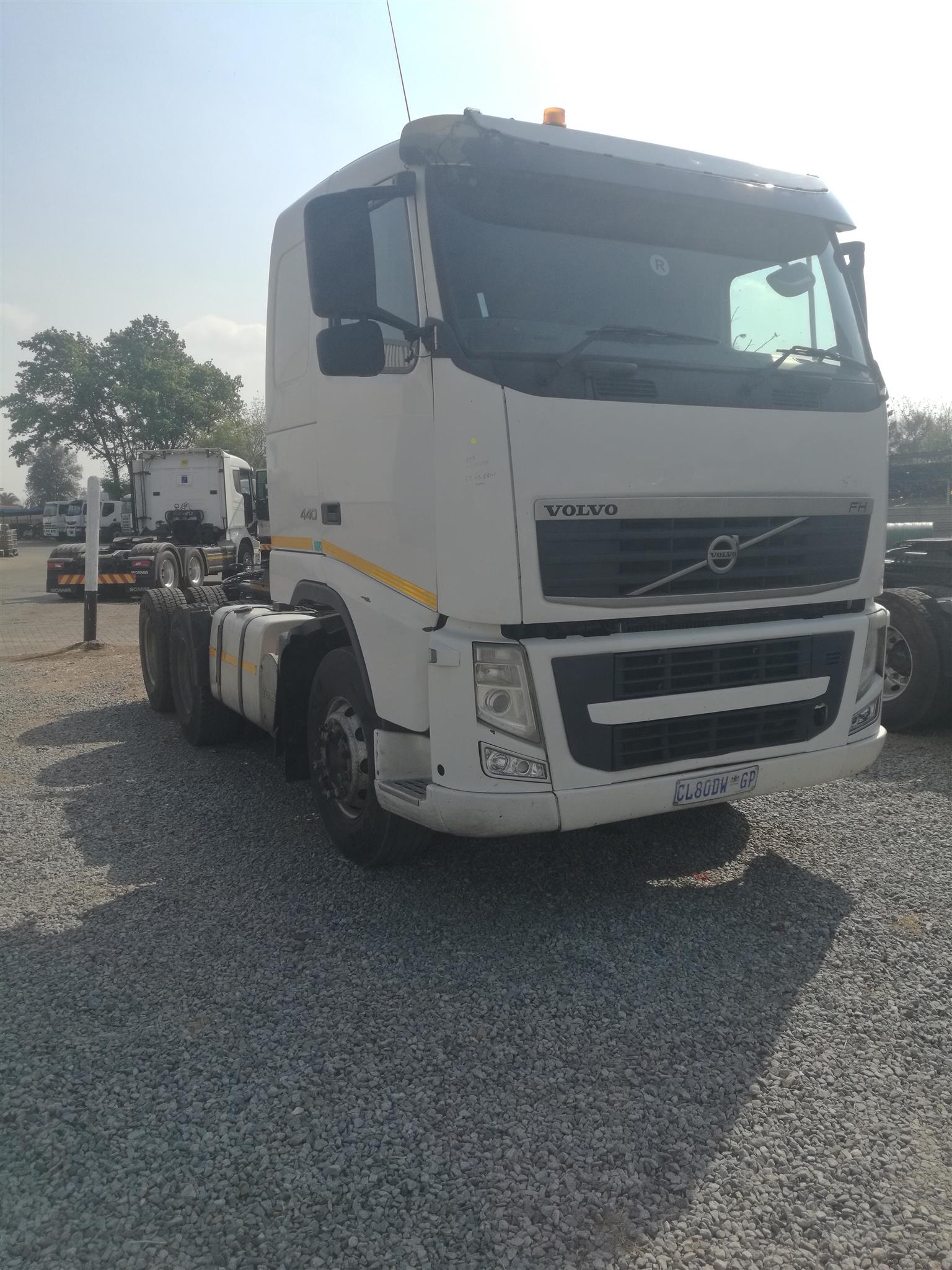 2013 VOLVO FH 440 DOUBLE DIFF HORSE FOR SALE IN GOOD CONDITION.