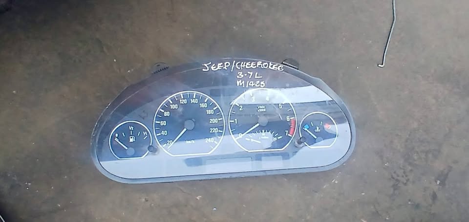 JEEP CLUSTER FOR SALE - Private Seller JEEP CLUSTER FOR SALE - Private Seller