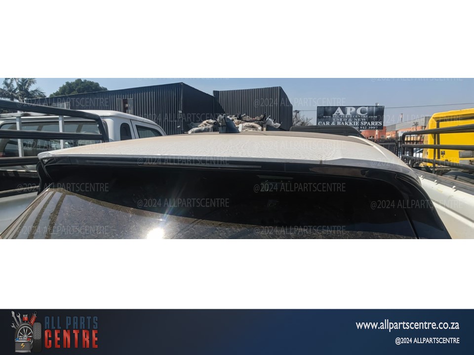 2020 Land Rover Range Rover Evoque D180 Boot Spoiler for sale - Private Seller 2020 Land Rover Range Rover Evoque D180 Boot Spoiler for sale - Private Seller