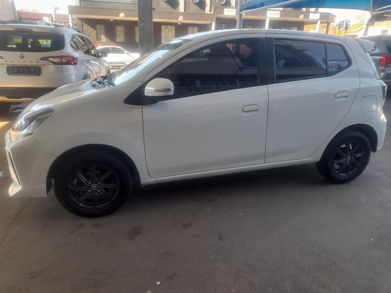 Pre-owned 2022 Toyota Agyo 1.0 Engine Capacity with