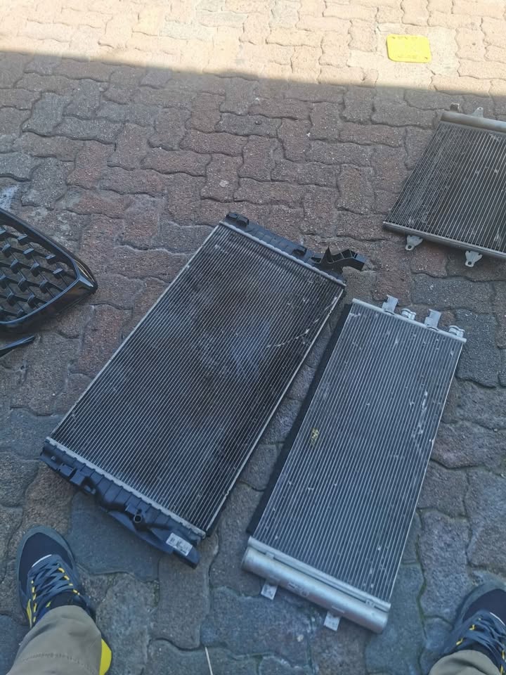 BMW F40, F45, F44, X1 F48, X2 F49, F38, F38 and mini Cooper F60 water Radiator and condesnser - Private Seller BMW F40, F45, F44, X1 F48, X2 F49, F38, F38 and mini Cooper F60 water Radiator and condesnser - Private Seller