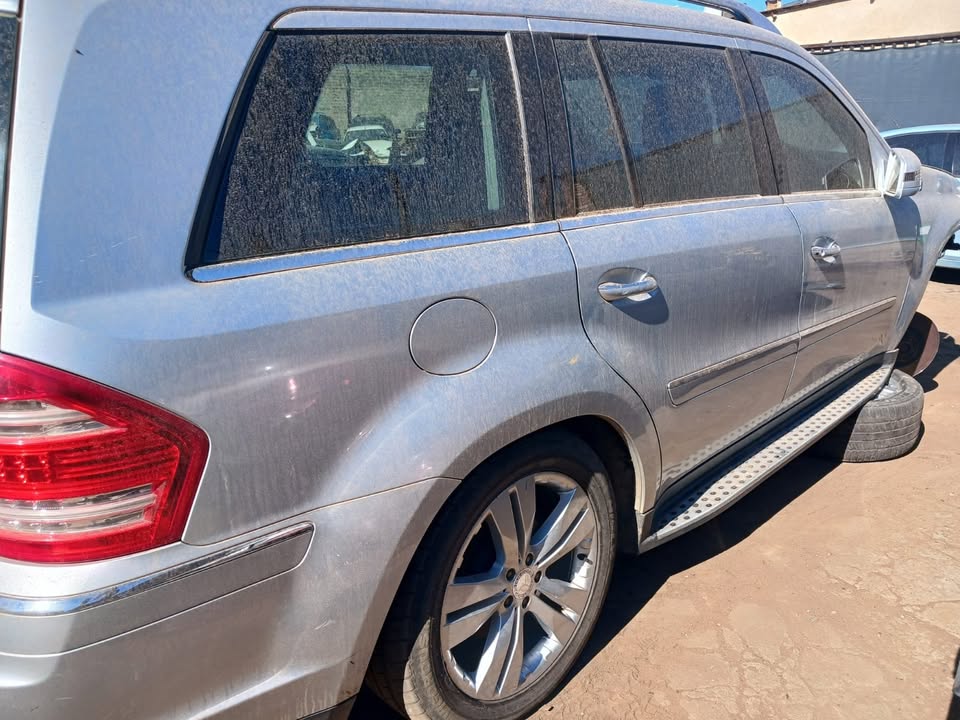 MERCEDES BENZ GLA 350 CDI STRIPPING FOR SPARES