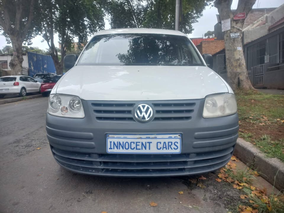 VW Caddy Panel Van 1.6 Petrol, Manual, white color, mileage 400000kms,