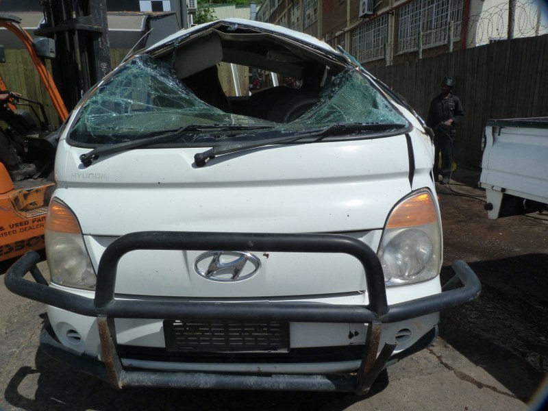 Hyundai H100 2.6 Manual White - 2004 STRIPPING FOR SPARES - Private Seller Hyundai H100 2.6 Manual White - 2004 STRIPPING FOR SPARES - Private Seller