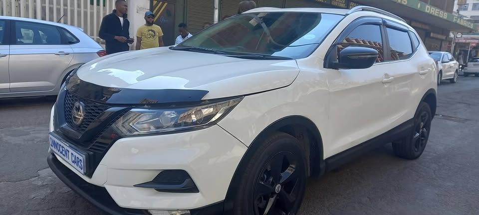 USED 2020 NISSAN QASHQAI 1.6 TUBOR AUTOMATIC, WHITE COLOUR, 49000KM
