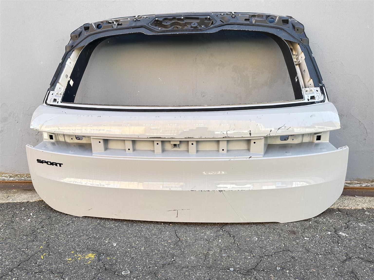 2024 Range Rover Sport Tailgate - Private Seller