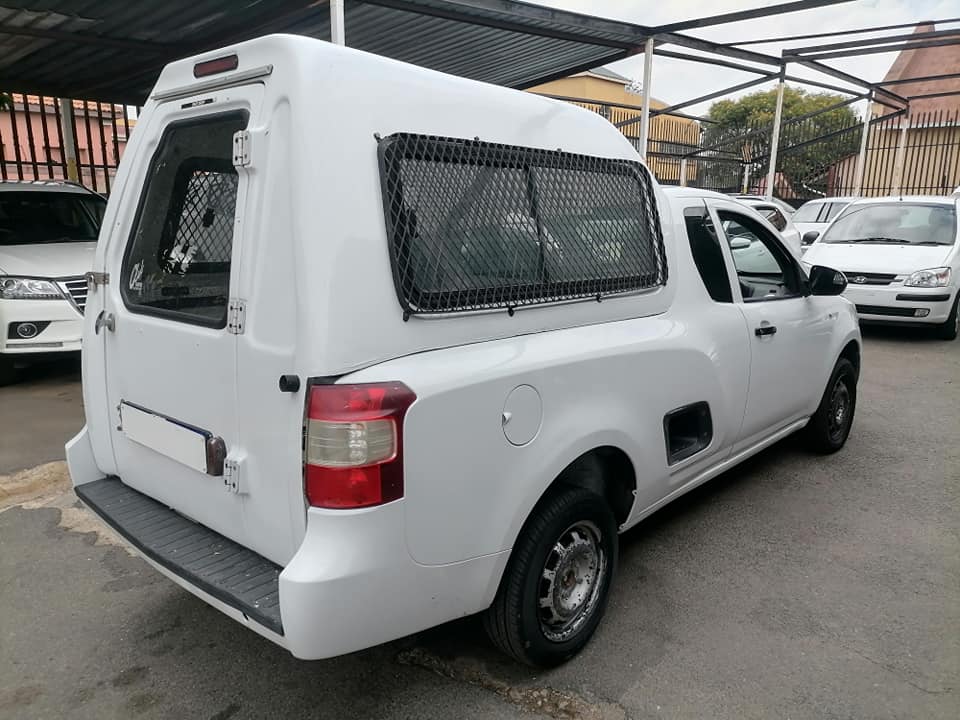 2015 Chevrolet Utility 1.4 Bakkie with a Canopy