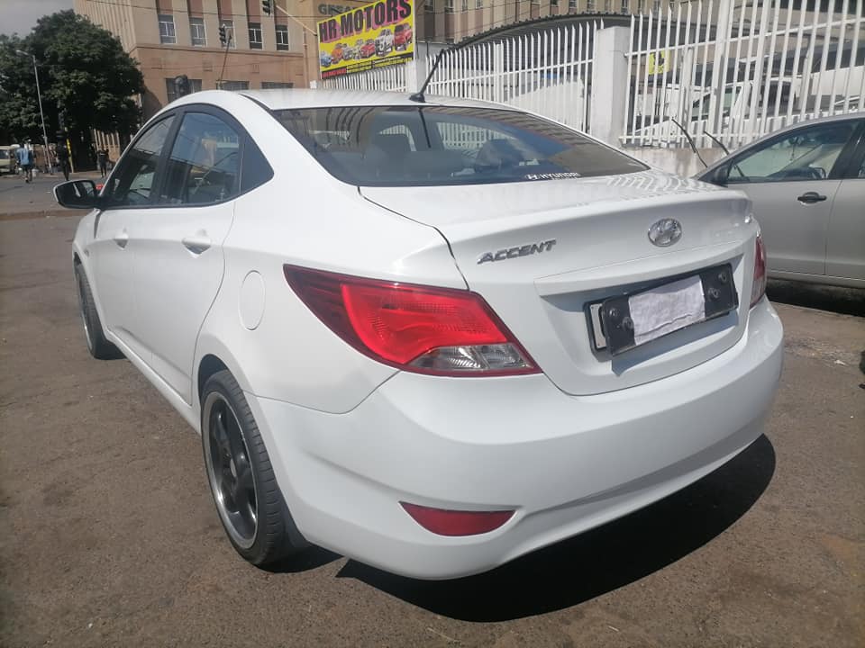 2016 Hyundai Accent 1.6 Sedan