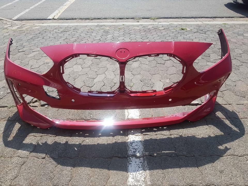 BMW  F40  FRONT BUMPER - Private Seller