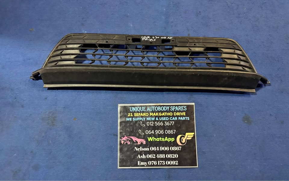 Honda Civic Lower Front Bumper Grill - Private Seller Honda Civic Lower Front Bumper Grill - Private Seller