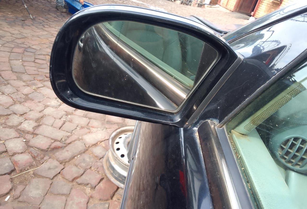 Used W203 Door Mirror for Sale - Excellent Condition - Private Seller Used W203 Door Mirror for Sale - Excellent Condition - Private Seller