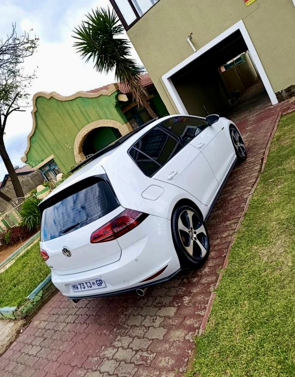 Used 2014 Volkswagen Golf GTI auto - Private Seller
