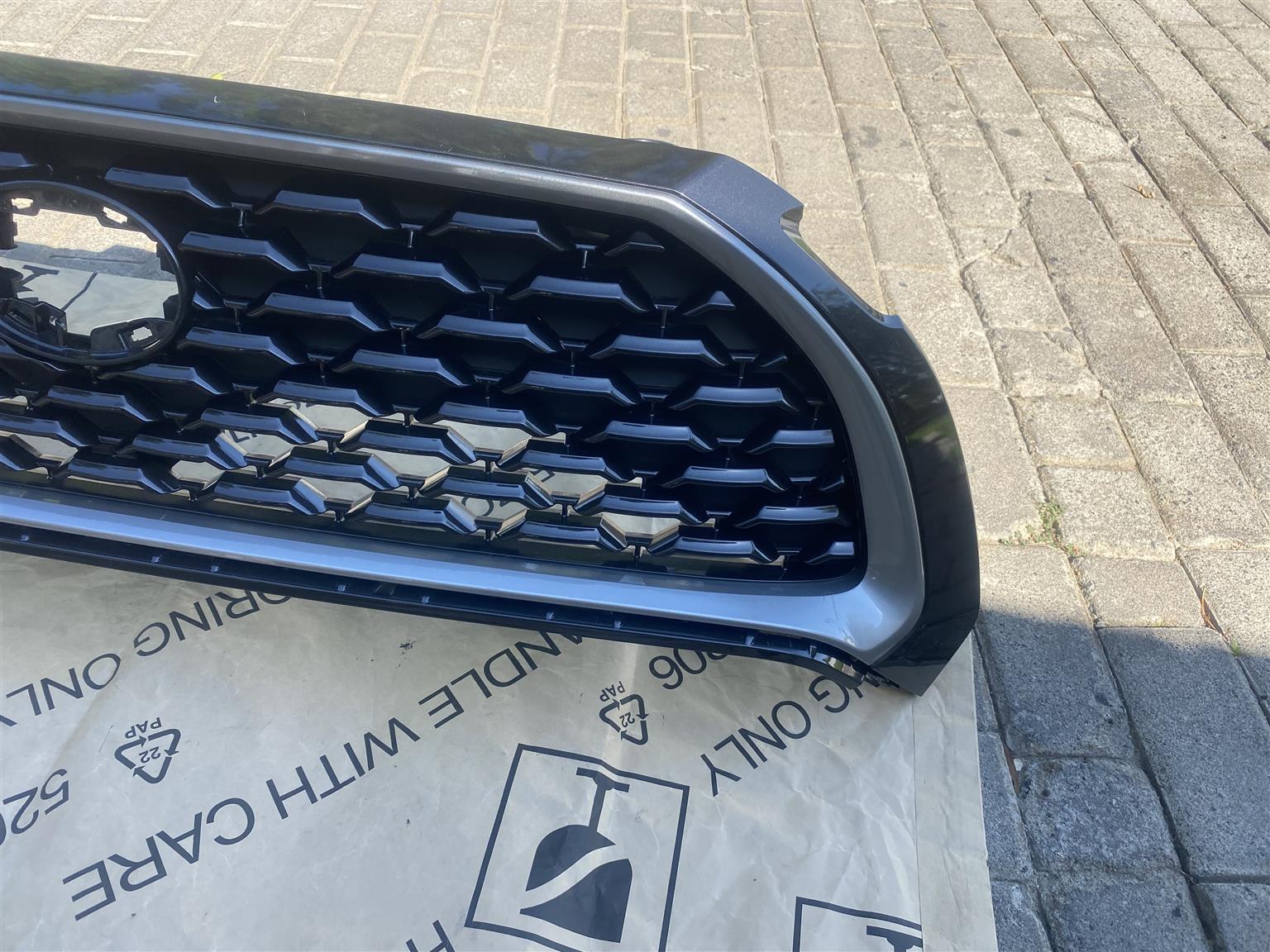 2024 TOYOTA COROLLA CROSS HYBRID XR RADIATOR GRILLE FOR SALE - Private Seller