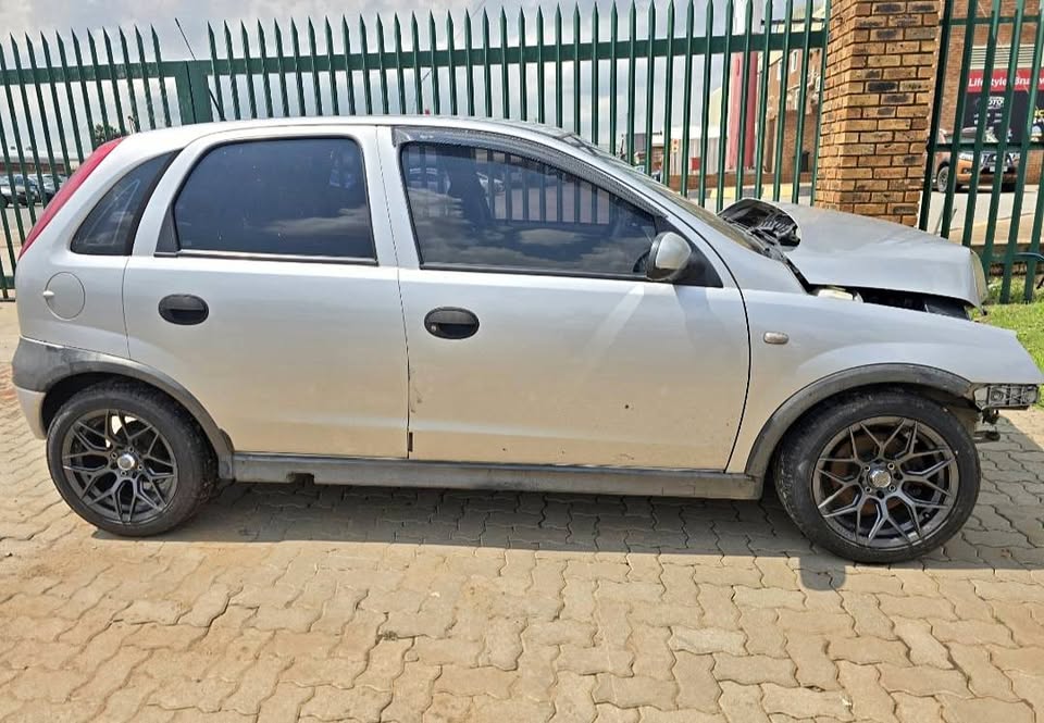 OPEL CORSA GAMMA 1.4 STRIPPING FOR PARTS - Private Seller OPEL CORSA GAMMA 1.4 STRIPPING FOR PARTS - Private Seller