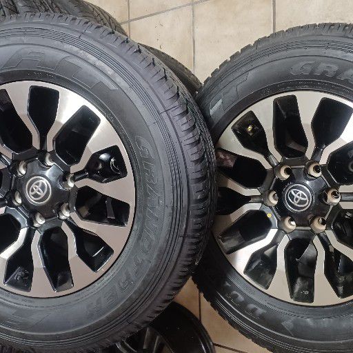 Gazoo hilux rims and Dunlop grandtrek AT25