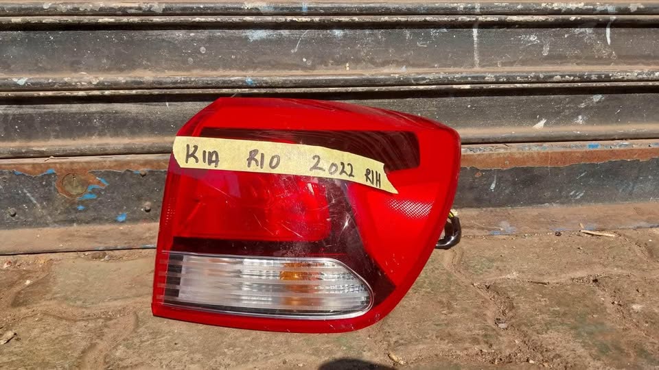 Kia Rio taillight 2022 - Private Seller Kia Rio taillight 2022 - Private Seller