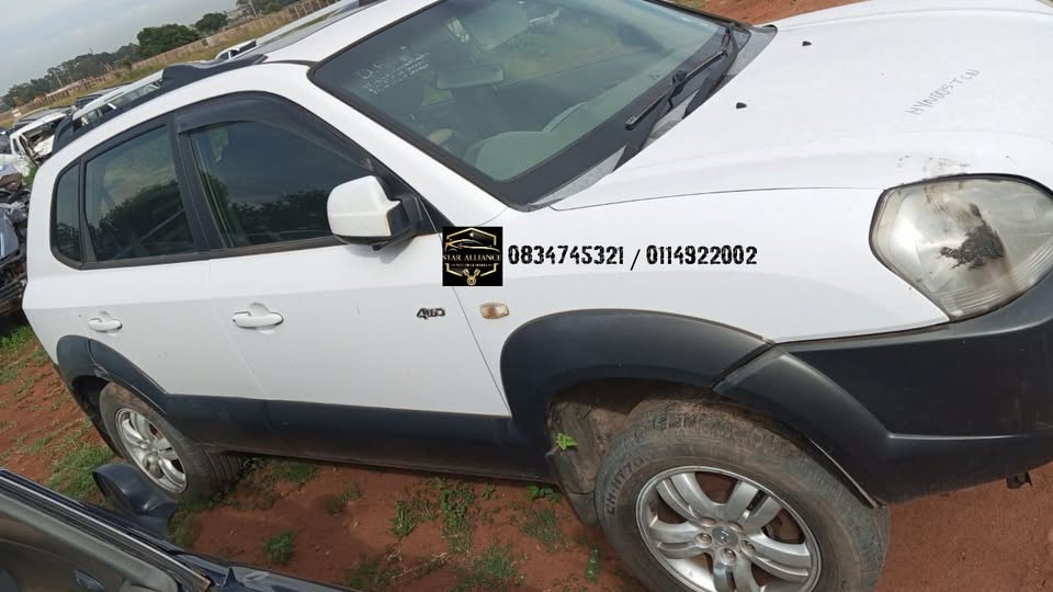 HYUNDAI TUCSON STRIPPING FOR SPARES - Private Seller