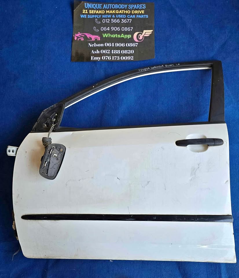 Toyota RunX Complete Left Front Door