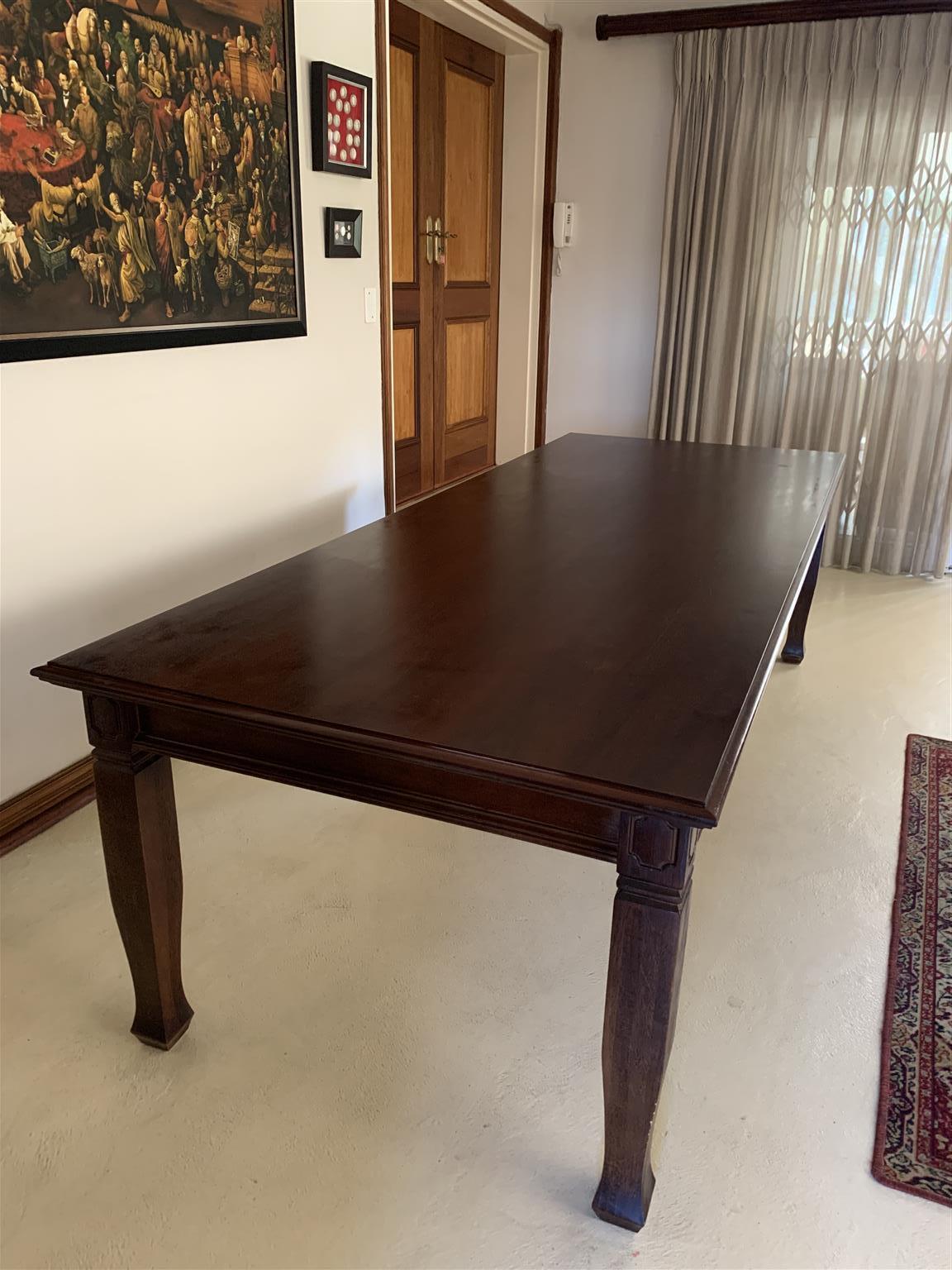 10 seater Dining Room table Junk Mail