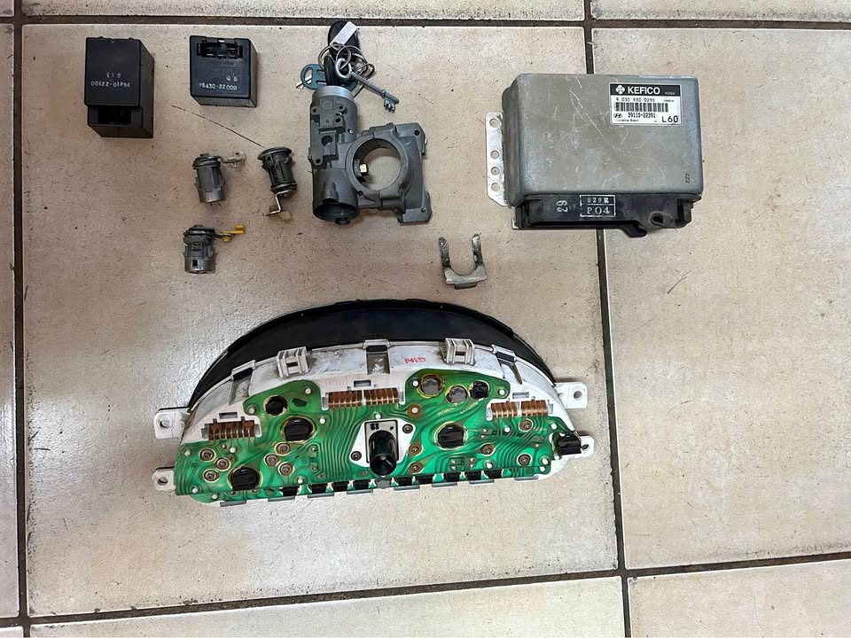 1999 Hyundai accent 1.5 i lockset available - Private Seller 1999 Hyundai accent 1.5 i lockset available - Private Seller