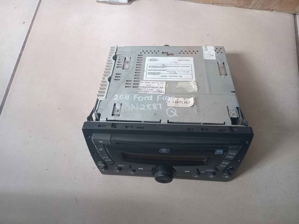 2011 up ford Figo 1.4 radio for sale @ circle 7 used parts - Private Seller