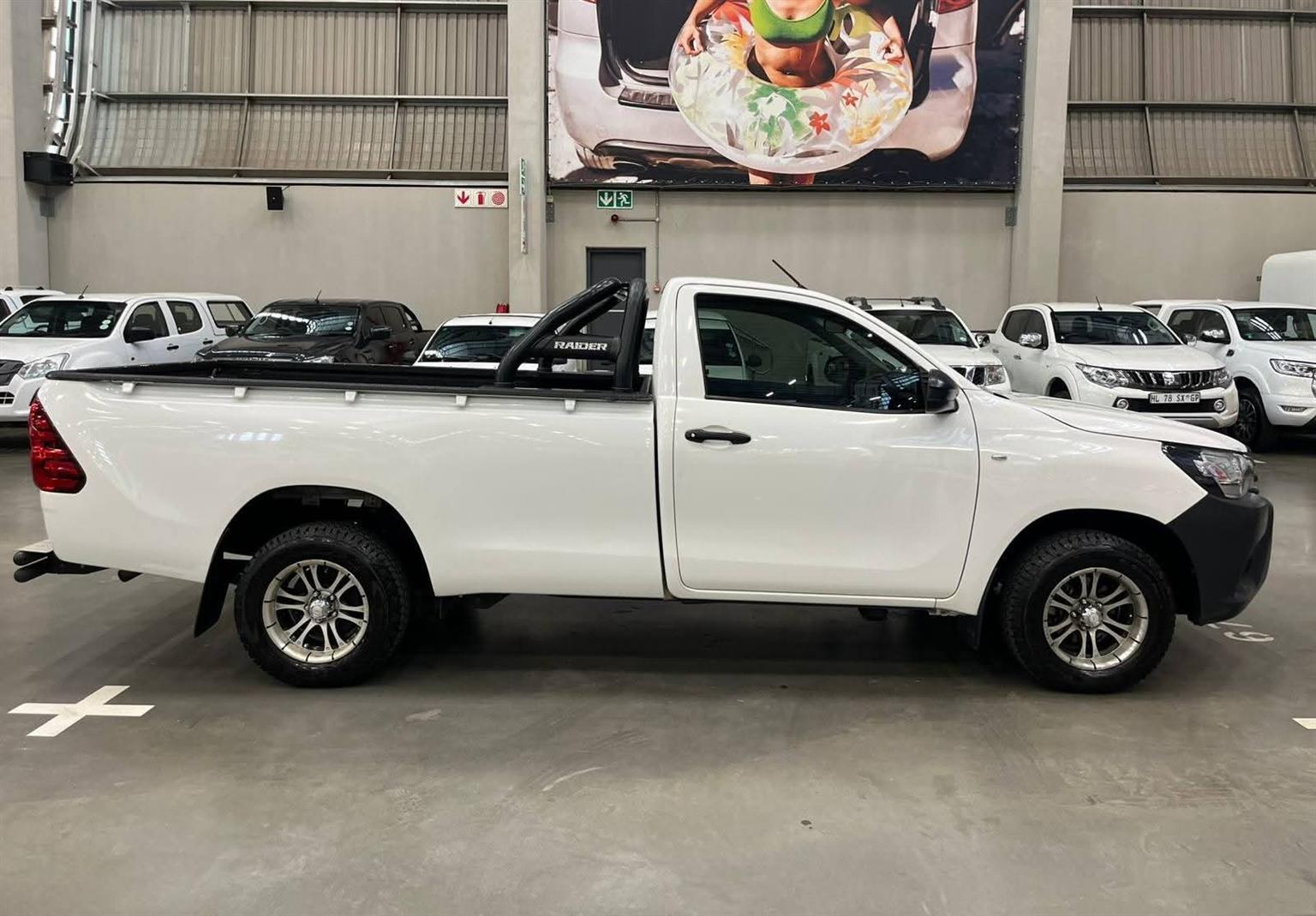 Used 2022 Toyota Hilux 2.4GD-6 single cab Raider manual - Private Seller Used 2022 Toyota Hilux 2.4GD-6 single cab Raider manual - Private Seller