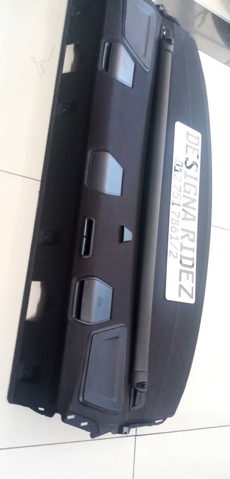 BMW REAR WINDSCREEN PARCEL LUGGAGE SHELF FOR F80 M3 - Private Seller BMW REAR WINDSCREEN PARCEL LUGGAGE SHELF FOR F80 M3 - Private Seller