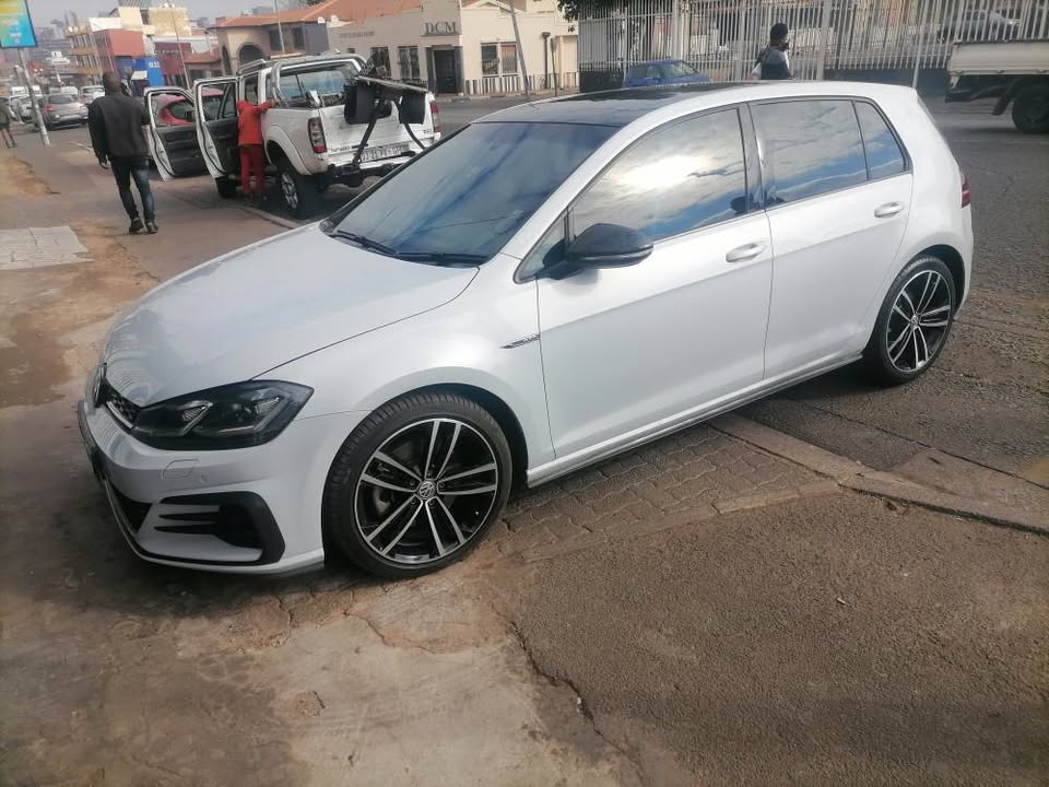 2018 Volkswagen Golf 7 1.5 GTD Automatic Sunroof leather seat and Service history
