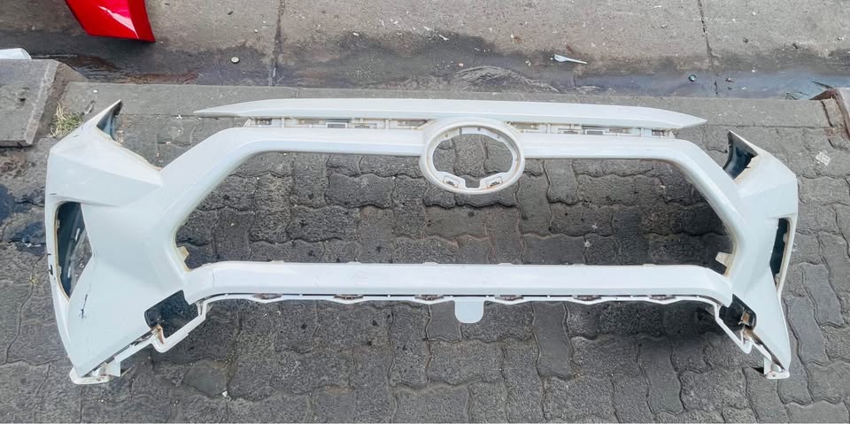 Toyota RAV4 bumper - Private Seller