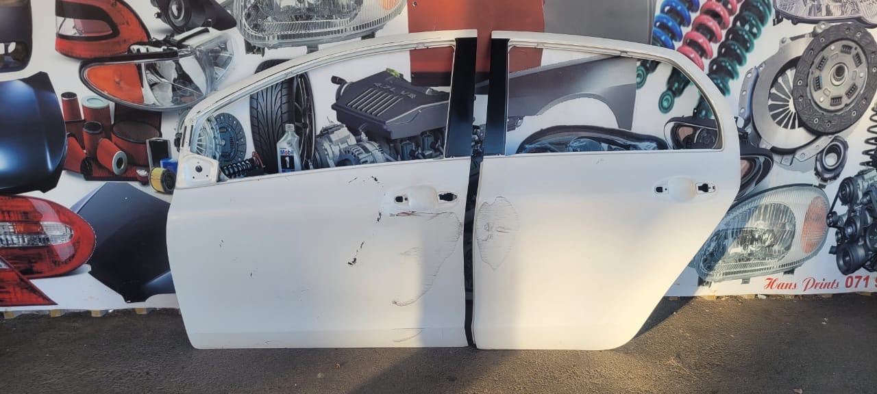 2009 TOYOTA YARIS HATCHBACK LEFT FRONT AND REAR DOOR SHELLS FOR SALE. - Private Seller 2009 TOYOTA YARIS HATCHBACK LEFT FRONT AND REAR DOOR SHELLS FOR SALE. - Private Seller