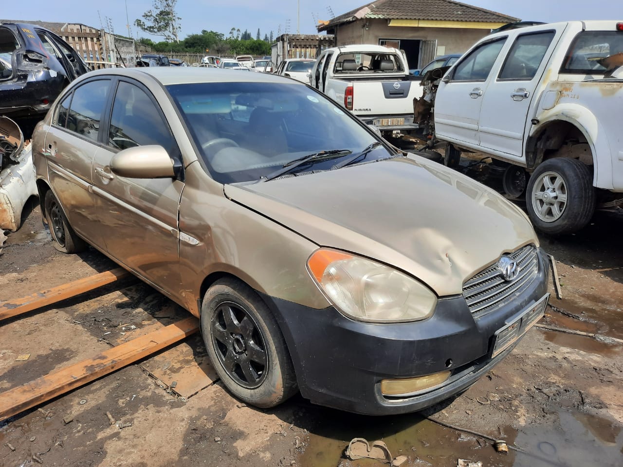 2006 Hyundai Accent 1.6  – Stripping For Spares