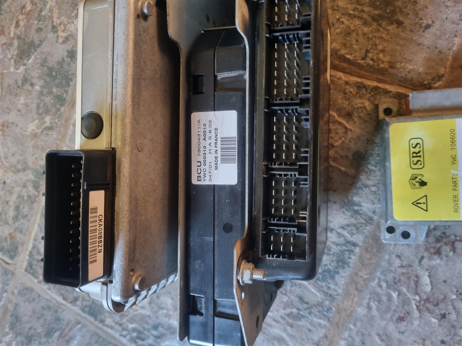 Land rover d2 ecu set - Private Seller Land rover d2 ecu set - Private Seller