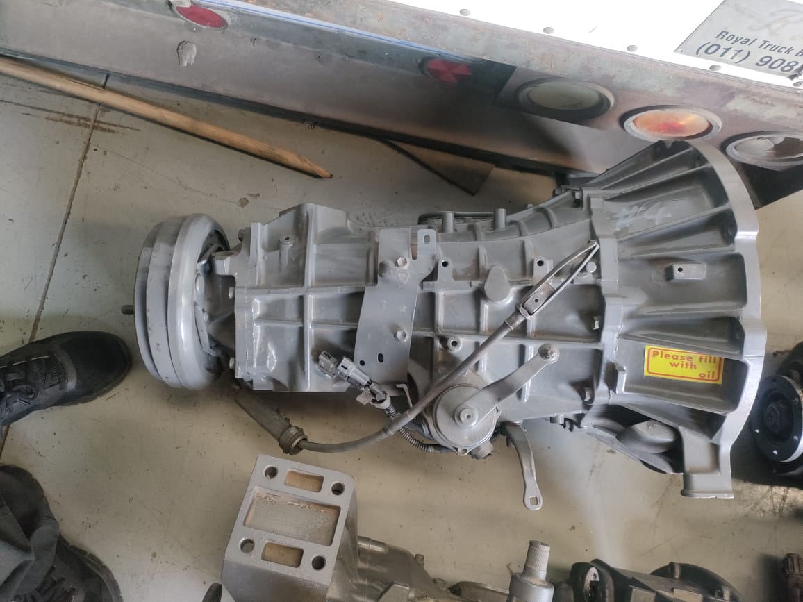 Toyota Hino 300 gearbox | Junk Mail