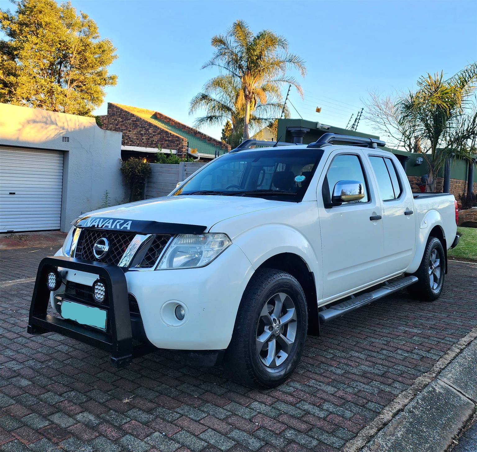 2012 NISSAN NAVARA 2.5DCI 4X4  140KW