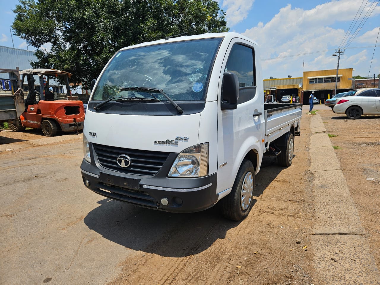 2017 Tata Super Ace EX2 – Stripping for Spares! 2017 Tata Super Ace EX2 – Stripping for Spares!
