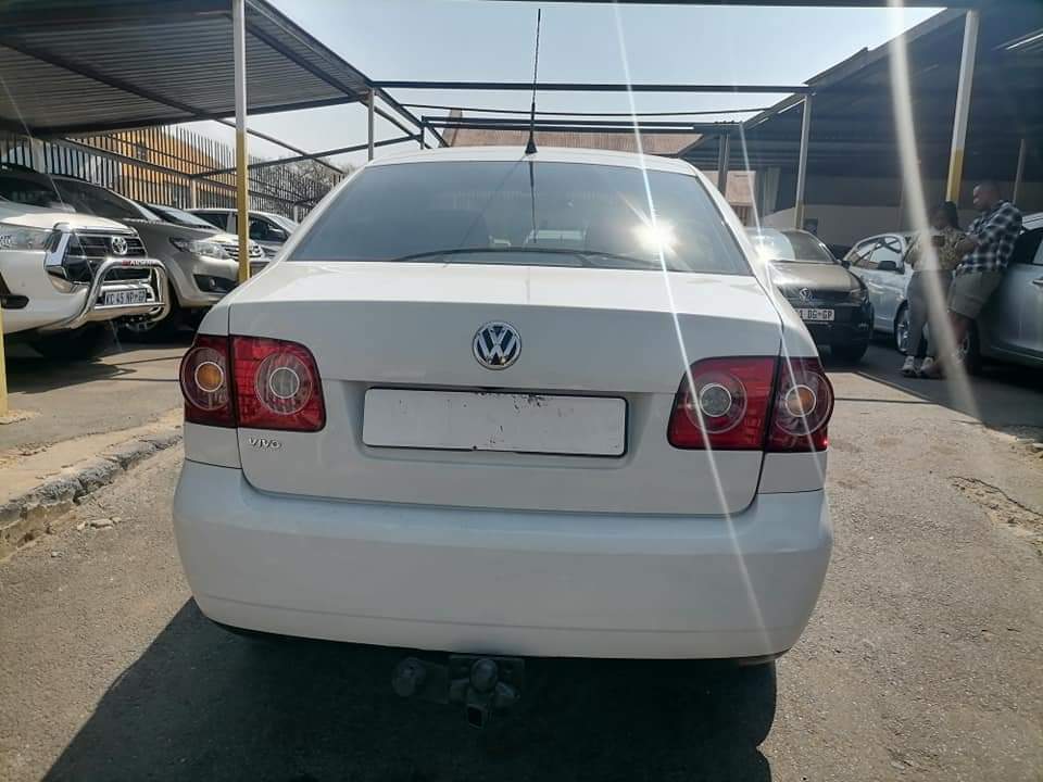 2015 Volkswagen polo vivo 1.4 Sedan Automatic