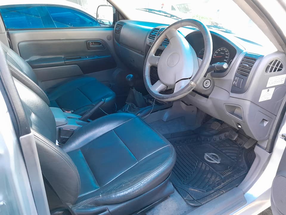 2005 ISUZU KB300 GO BIG DOUBLE CAB WITH CANOPY MANUAL