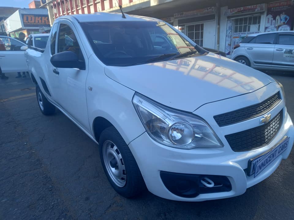2013 CHEVROLET UTILITY BAKKIE 1.4 PETROL, MILEAGE 103000KM WHITE COLOR