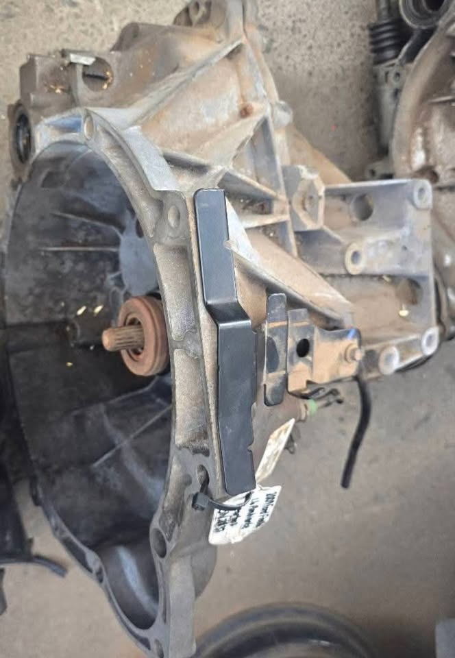 2009-2010 Ford Fiesta 1.4 Gearbox - Private Seller