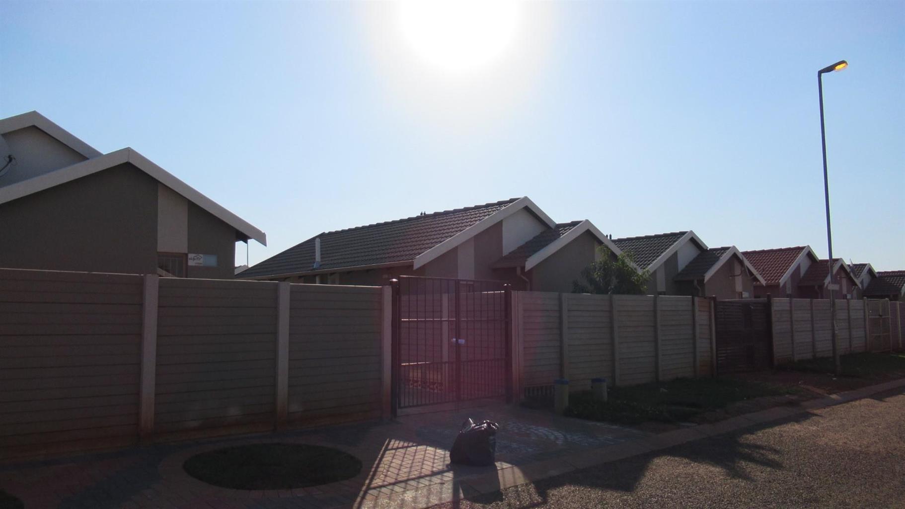 House for sale in Palm ridge | Junk Mail Marketplace