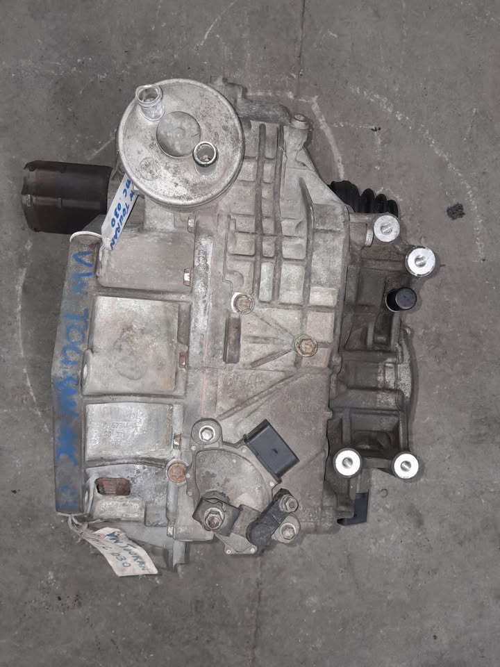 VW TOURAN AUTOMATIC GEARBOX FOR SALE - Private Seller VW TOURAN AUTOMATIC GEARBOX FOR SALE - Private Seller