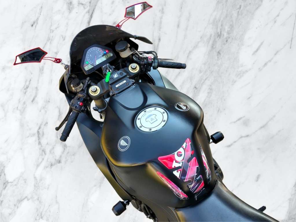 Preloaded Image 11