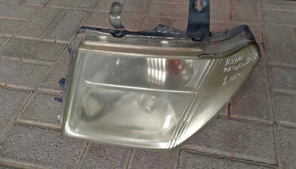 Nissan Pathfinder Left Hand Side headlight