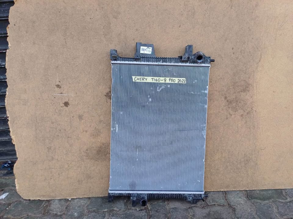 Chery Tiggo 8 pro radiator 2022 - Private Seller Chery Tiggo 8 pro radiator 2022 - Private Seller