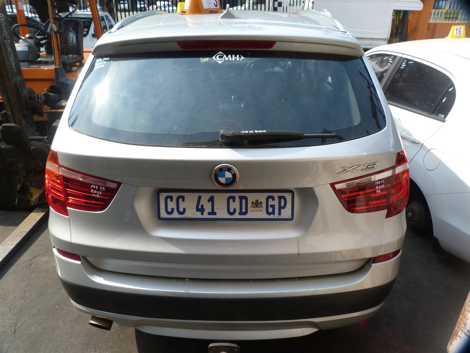 STRIPPING BMW X3 xDrive20i AT - 2012 - Private Seller STRIPPING BMW X3 xDrive20i AT - 2012 - Private Seller