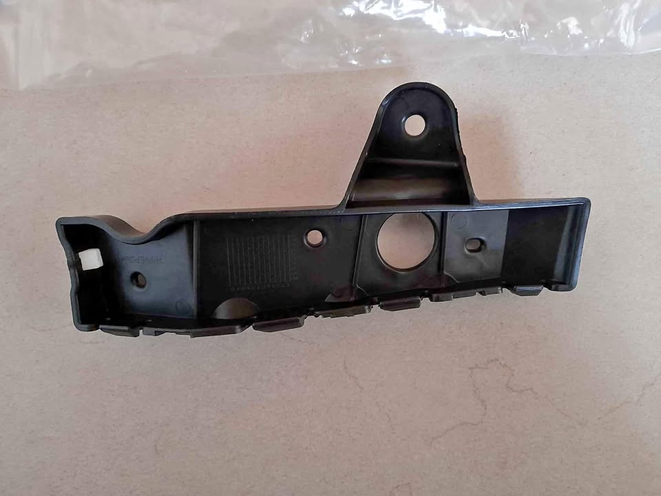 CHEVROLET UTILITY 2012/17 BRAND NEW FRONT BUMPER SLIDES FORSALE PRICE