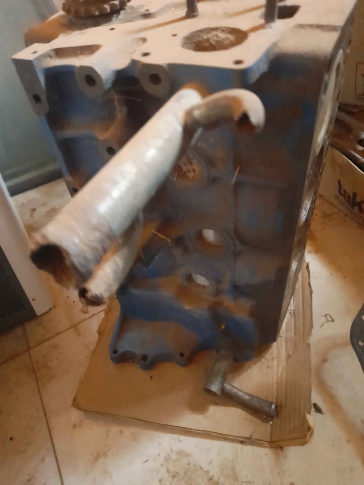 Nissan 1400 head ..block. - Private Seller Nissan 1400 head ..block. - Private Seller