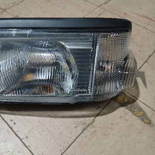 Suzuki super carry headlight - Private Seller Suzuki super carry headlight - Private Seller