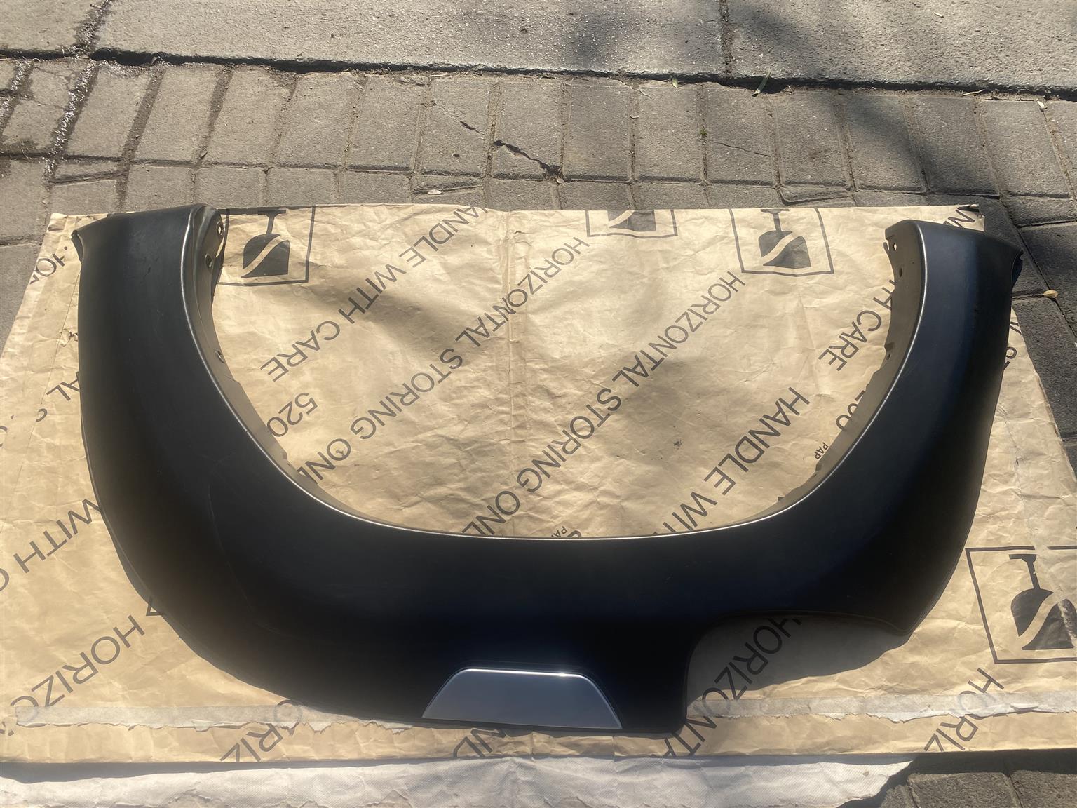 2024 TOYOTA HILUX GD-6 FENDER FLAIR LEFT REAR FOR SALE. IN EXCELLENT CONDITION
